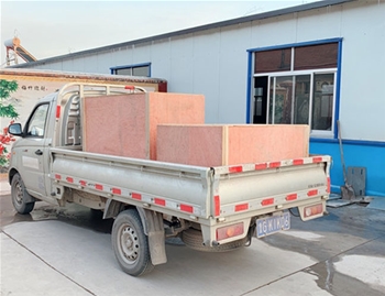 匯品實(shí)驗(yàn)室用手動(dòng)鹽水注射機(jī)，50型小滾揉機(jī)發(fā)貨現(xiàn)場(chǎng)