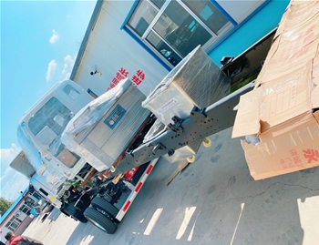 600雙室真空包裝機(jī)1臺(tái)，200L料車2臺(tái)發(fā)往河南漯河